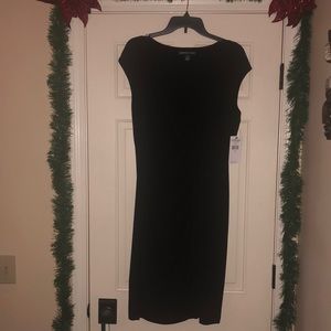 Black cap sleeve, rouched dress.